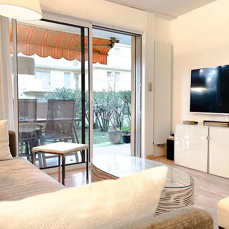 Eucalyptus - Ground Floor With Pool Near The Sea Жуан-ле-Пен