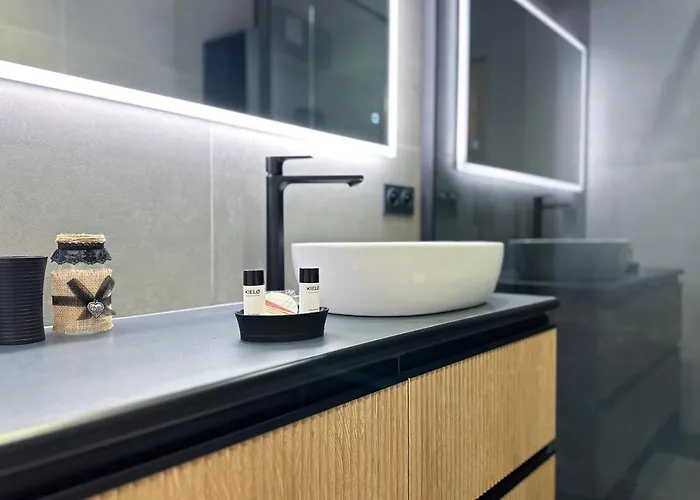 Eucalyptus - Ground Floor With Pool Near The Sea Apartamento