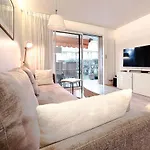 Διαμέρισμα Eucalyptus - Ground Floor With Pool Near The Sea *