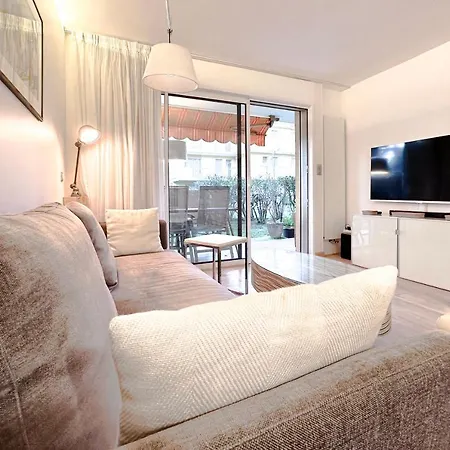 Daire Eucalyptus - Ground Floor With Pool Near The Sea *