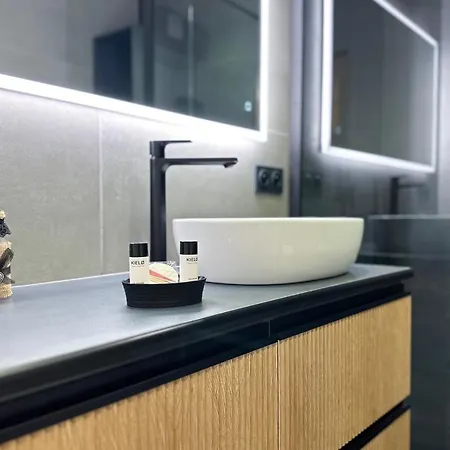 Eucalyptus - Ground Floor With Pool Near The Sea Apartamento