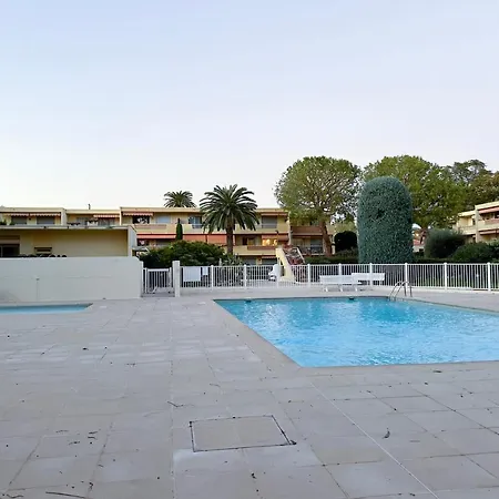 Eucalyptus - Ground Floor With Pool Near The Sea