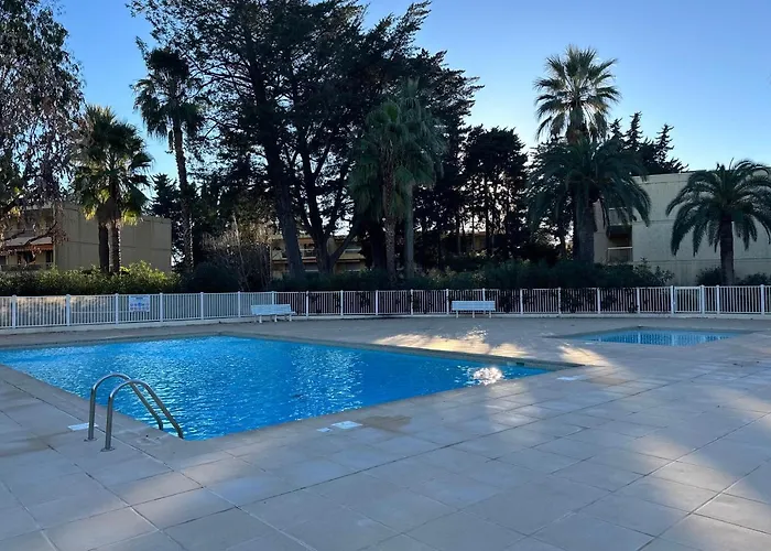 Eucalyptus - Ground Floor With Pool Near The Sea