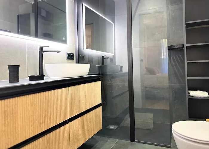 Eucalyptus - Ground Floor With Pool Near The Sea Διαμέρισμα